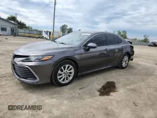 2021 Toyota Camry LE with VIN 4T1C11AK7MU556378, listed as a Copart auction lot 70224345 with 90,055 mi miles and Salvage title. Bid and sale history available at DreamBid. Image 1.
