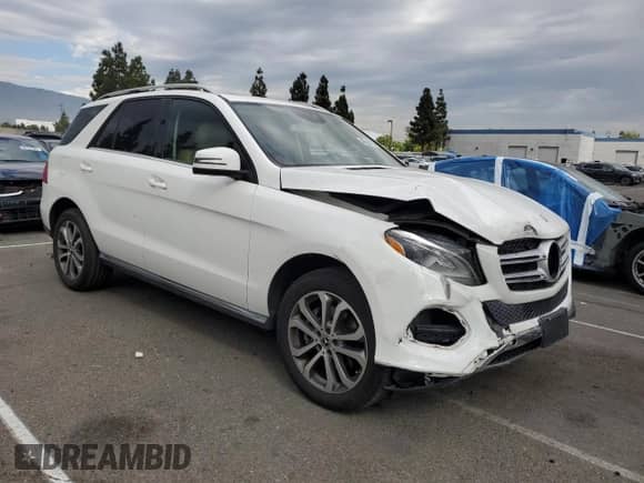 2017 Mercedes-Benz GLE 350 with VIN 4JGDA5JB1HA931796, listed as a Copart auction lot 85569215 with 96,740 mi miles and Salvage title. Bid and sale history available at DreamBid. Image 4.