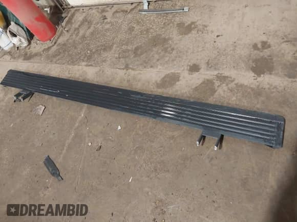 2019 Ram 1500 Limited z VIN 1C6SRFHT6KN732727, wystawiony jako IAAI lot #42497308 z przebiegiem 53 675 mil mil oraz . Historia ofert i sprzedaży dostępna na DreamBid. Obrazek 12.