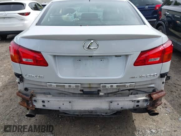 2008 Lexus IS 250 z VIN JTHCK262385024107, wystawiony jako IAAI lot #43038294 z przebiegiem Nie podano mil oraz . Historia ofert i sprzedaży dostępna na DreamBid. Obrazek 6.