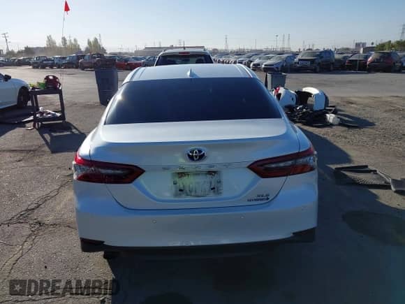 2021 Toyota Camry Hybrid XLE with VIN 4T1F31AK3MU567000, listed as a IAAI auction lot 43279629 with 132,796 mi miles and . Bid and sale history available at DreamBid. Image 16.