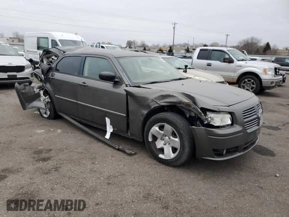 2008 Dodge Magnum SXT с VIN 2D4FV37V68H239092, выставлен на аукционе Copart как лот 84098684 с пробегом 58 916 миль миль и Списание • Salvage title. История ставок и продаж доступна на DreamBid. Изображение 4.