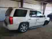 2009 Cadillac Escalade с VIN 1GYFK13239R249984, выставлен на аукционе Copart как лот 82514104 с пробегом 189 701 миль миль и Списание • Salvage title. История ставок и продаж доступна на DreamBid. Изображение 3.