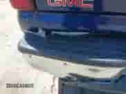2001 GMC Sierra 1500 SLE z VIN 2GTEC19V611272933, wystawiony jako IAAI lot #42509221 z przebiegiem 298 443 mil mil oraz . Historia ofert i sprzedaży dostępna na DreamBid. Obrazek 13.