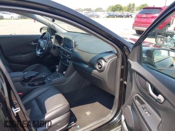 2021 Hyundai Kona Ultimate с VIN KM8K5CA51MU747266, выставлен на аукционе IAAI как лот 42852021 с пробегом 78 455 миль миль и . История ставок и продаж доступна на DreamBid. Изображение 5.