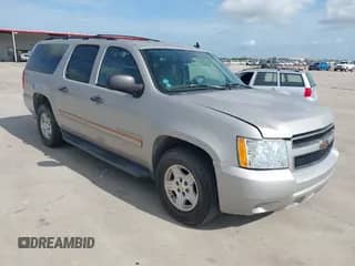 2007 Chevrolet Suburban LT with VIN 3GNFC16037G199184, listed as a IAAI auction lot 42666370 with 259,929 mi miles and . Bid and sale history available at DreamBid. Image 1.