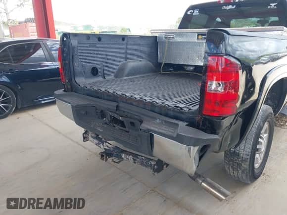 2007 Chevrolet Silverado 2500HD 1LT with VIN 1GCHK23K47F500580, listed as a IAAI auction lot 42573447 with 278,649 mi miles and . Bid and sale history available at DreamBid. Image 18.