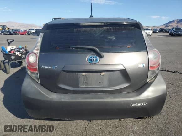 2014 Toyota Prius One with VIN JTDKDTB37E1060171, listed as a Copart auction lot 81821515 with 226,712 mi miles and Clean title. Bid and sale history available at DreamBid. Image 6.