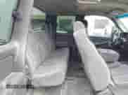 2000 GMC Sierra 1500 SLE with VIN 1GTEC19V9YE230300, listed as a IAAI auction lot 43401220 with 200,930 mi miles and . Bid and sale history available at DreamBid. Image 8.