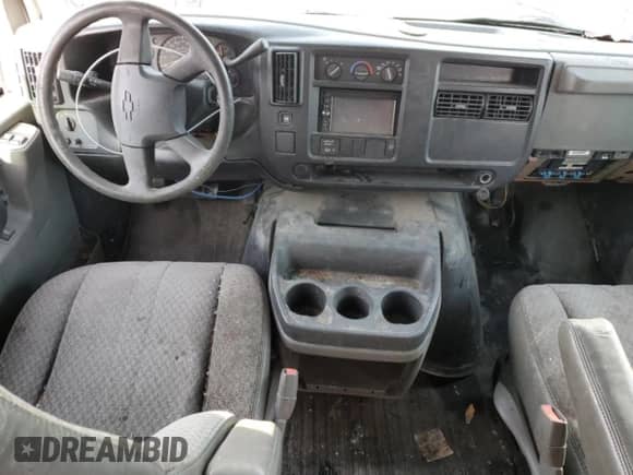 2007 Chevrolet Express Cargo with VIN 1GCGG29VX71148147, listed as a Copart auction lot 42724565 with 153,112 mi miles and Clean title. Bid and sale history available at DreamBid. Image 8.