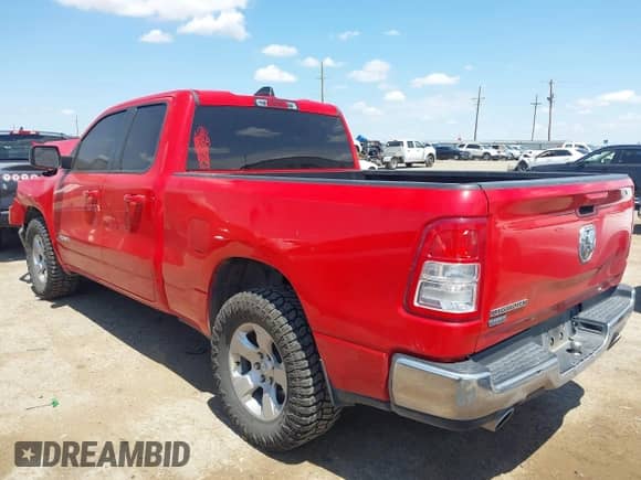 2022 Ram 1500 Big Horn z VIN 1C6RREBT0NN272910, wystawiony jako IAAI lot #43031508 z przebiegiem 87 802 mil mil oraz . Historia ofert i sprzedaży dostępna na DreamBid. Obrazek 3.