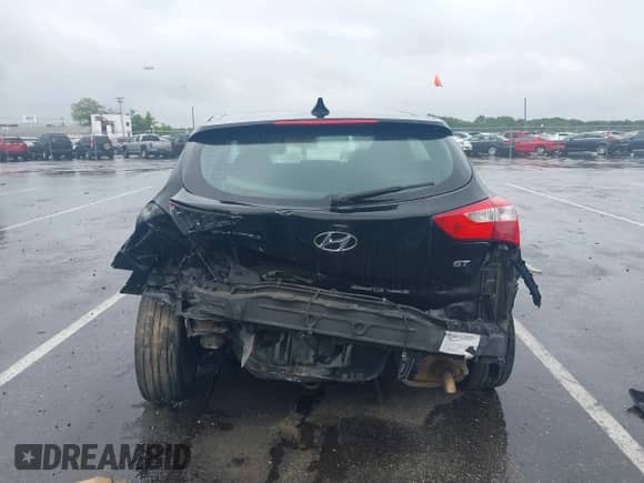 2013 Hyundai Elantra с VIN KMHD35LE2DU045092, выставлен на аукционе IAAI как лот 42300085 с пробегом 124 736 миль миль и . История ставок и продаж доступна на DreamBid. Изображение 15.