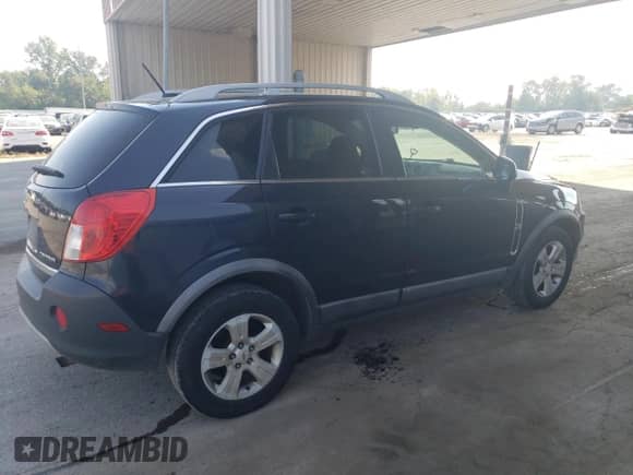 2014 Chevrolet Captiva Sport LS with VIN 3GNAL2EK7ES523864, listed as a Copart auction lot 69399374 with 249,277 mi miles and Clean title. Bid and sale history available at DreamBid. Image 3.