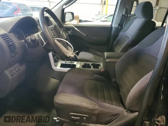 2008 Nissan Pathfinder SE z VIN 5N1AR18B88C664610, wystawiony jako Copart lot #83840735 z przebiegiem 131 676 mil mil oraz Szkoda całkowita • Salvage title. Historia ofert i sprzedaży dostępna na DreamBid. Obrazek 7.