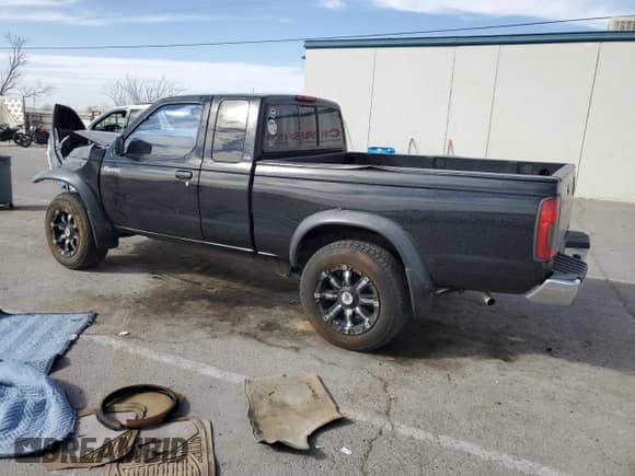 2000 Nissan Frontier XE с VIN 1N6ED26T5YC313494, выставлен на аукционе Copart как лот 46549935 с пробегом 271 425 миль миль и Списание • Salvage title. История ставок и продаж доступна на DreamBid. Изображение 2.