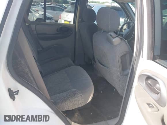 2003 Chevrolet TrailBlazer LT с VIN 1GNDT13S132238953, выставлен на аукционе IAAI как лот 42783472 с пробегом 215 723 миль миль и . История ставок и продаж доступна на DreamBid. Изображение 8.