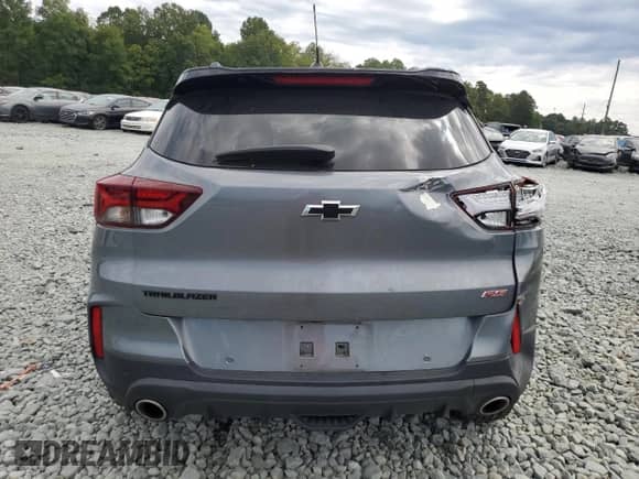 2021 Chevrolet TrailBlazer RS with VIN KL79MTSL3MB053416, listed as a Copart auction lot 70718825 with 124,676 mi miles and Salvage title. Bid and sale history available at DreamBid. Image 6.
