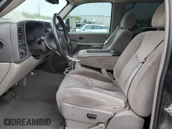 2006 Chevrolet Avalanche LS with VIN 3GNEC12Z46G233535, listed as a Copart auction lot 84979565 with 169,372 mi miles and Salvage title. Bid and sale history available at DreamBid. Image 7.
