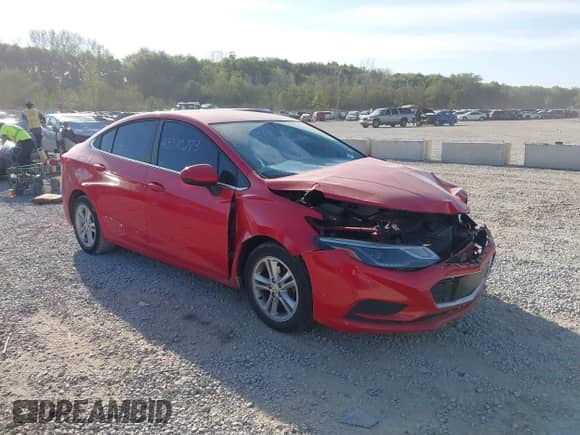 2018 Chevrolet Cruze LT с VIN 1G1BE5SM1J7112041, выставлен на аукционе IAAI как лот 43370283 с пробегом 165 938 миль миль и . История ставок и продаж доступна на DreamBid. Изображение 1.