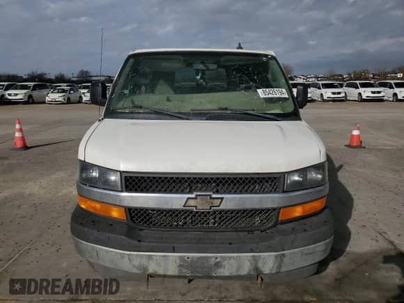 2017 Chevrolet Express Passenger LT z VIN 1GAZGPFG7H1123602, wystawiony jako Copart lot #85426194 z przebiegiem Nie podano mil oraz Czysty tytuł • Clean title. Historia ofert i sprzedaży dostępna na DreamBid. Obrazek 5.