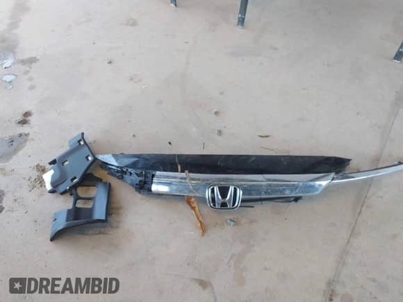 2021 Honda Accord Touring с VIN 1HGCV2F92MA019716, выставлен на аукционе IAAI как лот 42884610 с пробегом 106 281 миль миль и . История ставок и продаж доступна на DreamBid. Изображение 12.