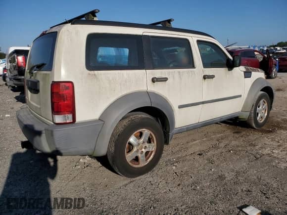 2008 Dodge Nitro SXT with VIN 1D8GT28K58W150249, listed as a Copart auction lot 71754845 with 161,367 mi miles and Clean title. Bid and sale history available at DreamBid. Image 3.