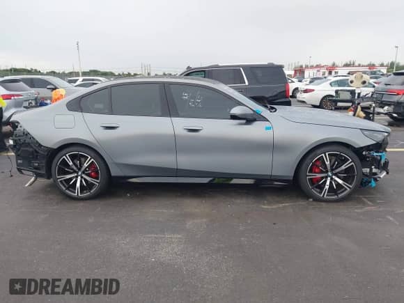 2025 BMW 5 Series 530i with VIN WBA43FJ08SCU34384, listed as a IAAI auction lot 43157667 with 9,156 mi miles and . Bid and sale history available at DreamBid. Image 14.