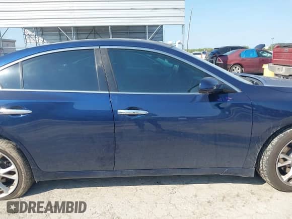 2014 Nissan Maxima SV z VIN 1N4AA5AP2EC489524, wystawiony jako IAAI lot #43028793 z przebiegiem 178 212 mil mil oraz . Historia ofert i sprzedaży dostępna na DreamBid. Obrazek 14.