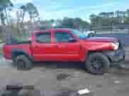 2014 Toyota Tacoma PreRunner z VIN 5TFJX4GN1EX031748, wystawiony jako IAAI lot #43398518 z przebiegiem 146 746 mil mil oraz . Historia ofert i sprzedaży dostępna na DreamBid. Obrazek 13.