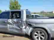 2019 Ram 1500 Limited z VIN 1C6SRFHT6KN700554, wystawiony jako IAAI lot #43144329 z przebiegiem 93 691 mil mil oraz . Historia ofert i sprzedaży dostępna na DreamBid. Obrazek 6.