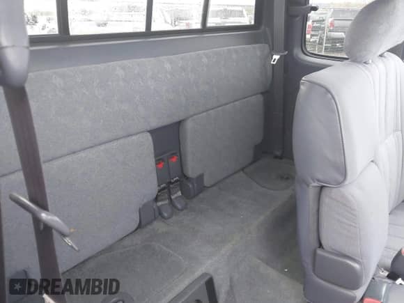 2000 Toyota Tacoma with VIN 4TAWM72N6YZ683194, listed as a IAAI auction lot 42113384 with 174,601 mi miles and . Bid and sale history available at DreamBid. Image 8.