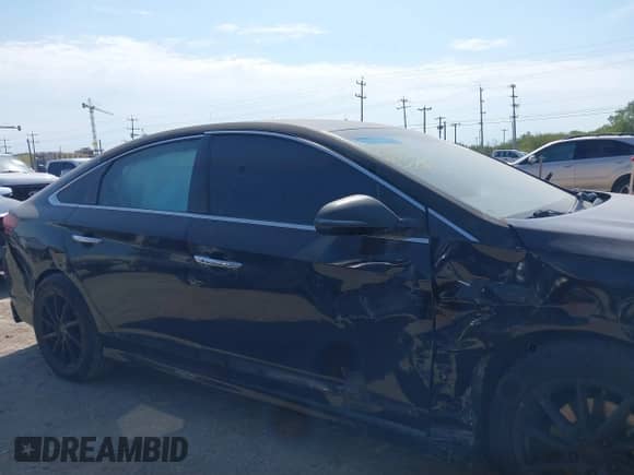 2018 Hyundai Sonata SEL with VIN 5NPE34AF2JH652064, listed as a IAAI auction lot 43032955 with 137,762 mi miles and . Bid and sale history available at DreamBid. Image 12.