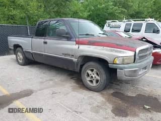 1998 Dodge 1500 with VIN 3B7HC12Y1WM244989, listed as a IAAI auction lot 42764581 with 111,517 mi miles and . Bid and sale history available at DreamBid. Image 1.