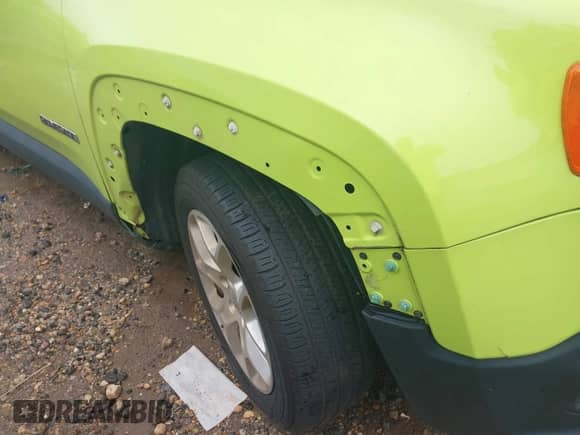 2018 Jeep Renegade Latitude with VIN ZACCJABB5JPH83309, listed as a IAAI auction lot 42875630 with 183,251 mi miles and . Bid and sale history available at DreamBid. Image 6.
