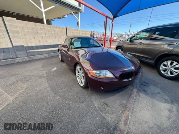 2004 BMW Z4 3.0i with VIN 4USBT53504LU08064, listed as a Copart auction lot 85190565 with 136,310 mi miles and Clean title. Bid and sale history available at DreamBid. Image 1.