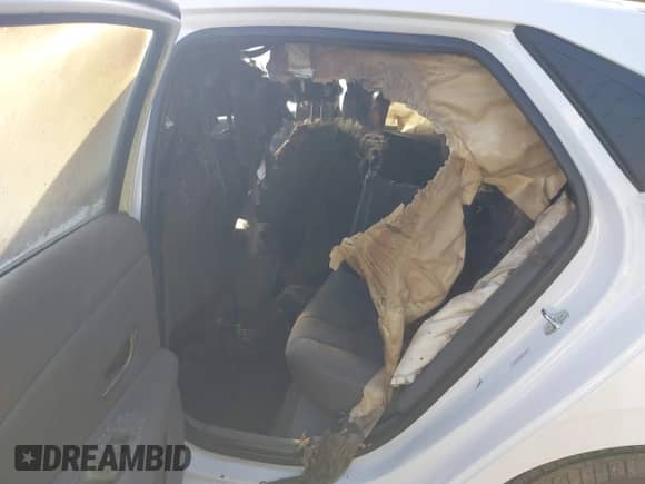 2024 Hyundai Elantra SEL z VIN KMHLM4DG3RU670448, wystawiony jako IAAI lot #43524863 z przebiegiem 50 150 mil mil oraz . Historia ofert i sprzedaży dostępna na DreamBid. Obrazek 8.