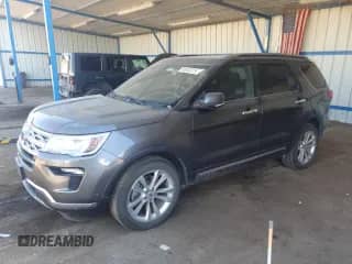 2018 Ford Explorer Limited z VIN 1FM5K8F84JGC86158, wystawiony jako Copart lot #81842015 z przebiegiem 169 703 mil mil oraz Czysty tytuł • Clean title. Historia ofert i sprzedaży dostępna na DreamBid. Obrazek 1.