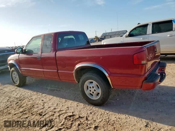 2002 Chevrolet S-10 LS z VIN 1GCDT19W428113024, wystawiony jako Copart lot #66265765 z przebiegiem 107 594 mil mil oraz Szkoda całkowita • Salvage title. Historia ofert i sprzedaży dostępna na DreamBid. Obrazek 2.