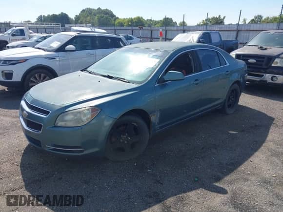 2009 Chevrolet Malibu 1LT с VIN 1G1ZH57B494103635, выставлен на аукционе IAAI как лот 43114421 с пробегом 175 922 миль миль и . История ставок и продаж доступна на DreamBid. Изображение 2.