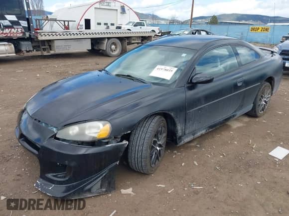 2004 Dodge Stratus SE with VIN 4B3AG42G14E134588, listed as a IAAI auction lot 41978035 with 64,236 mi miles and . Bid and sale history available at DreamBid. Image 2.