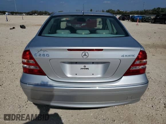 2007 Mercedes-Benz C 280 Luxury с VIN WDBRF92H67F876462, выставлен на аукционе Copart как лот 82667465 с пробегом 68 392 миль миль и Списание • Salvage title. История ставок и продаж доступна на DreamBid. Изображение 6.