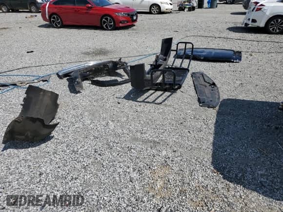 2014 Chevrolet Silverado 1500 LT z VIN 1GCVKREC5EZ263532, wystawiony jako Copart lot #71965465 z przebiegiem 156 056 mil mil oraz Szkoda całkowita • Salvage title. Historia ofert i sprzedaży dostępna na DreamBid. Obrazek 12.