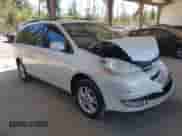 2004 Toyota Sienna XLE z VIN 5TDZA22C94S054651, wystawiony jako IAAI lot #42943588 z przebiegiem 242 458 mil mil oraz . Historia ofert i sprzedaży dostępna na DreamBid. Obrazek 1.