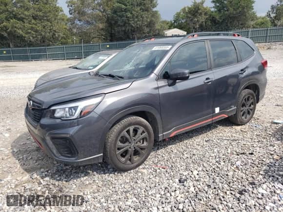 2020 Subaru Forester Special Sports z VIN JF2SKARC2LH563693, wystawiony jako Copart lot #81068555 z przebiegiem 47 708 mil mil oraz Szkoda całkowita • Salvage title. Historia ofert i sprzedaży dostępna na DreamBid. Obrazek 1.