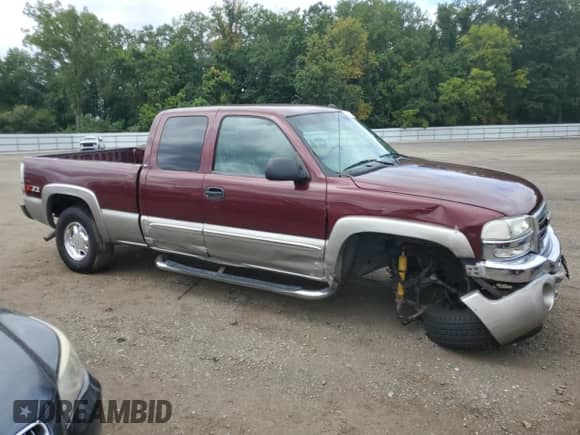 2003 GMC Sierra 1500 SLT with VIN 2GTEK19T331340237, listed as a Copart auction lot 68320575 with 208,733 mi miles and Salvage title. Bid and sale history available at DreamBid. Image 4.