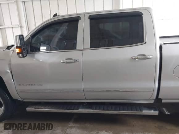 2017 Chevrolet Silverado 1500 LTZ с VIN 3GCUKSEJ3HG431206, выставлен на аукционе IAAI как лот 41600832 с пробегом 200 114 миль миль и . История ставок и продаж доступна на DreamBid. Изображение 14.