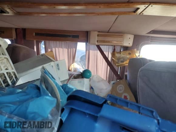 1993 Chevrolet Chevy Van с VIN 1GBEG25K3PF356235, выставлен на аукционе Copart как лот 75731034 с пробегом Не указан миль и Списание • Salvage title. История ставок и продаж доступна на DreamBid. Изображение 10.