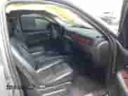 2007 Chevrolet Suburban LT with VIN 1GNFC16087J214521, listed as a IAAI auction lot 42813416 with 207,126 mi miles and . Bid and sale history available at DreamBid. Image 5.