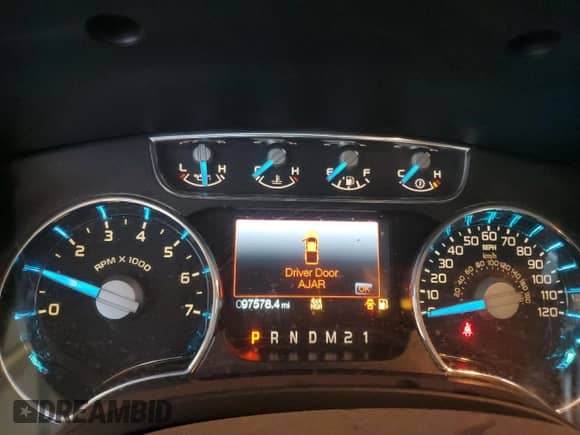 2014 Ford F-150 Lariat z VIN 1FTFW1ET3EFA30714, wystawiony jako Copart lot #84631465 z przebiegiem 97 578 mil mil oraz Szkoda całkowita • Salvage title. Historia ofert i sprzedaży dostępna na DreamBid. Obrazek 9.