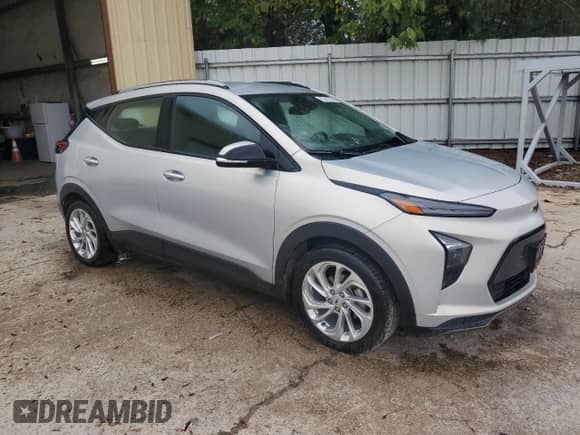 2023 Chevrolet Bolt EUV LT z VIN 1G1FY6S03P4125752, wystawiony jako Copart lot #84394945 z przebiegiem 37 495 mil mil oraz Czysty tytuł • Clean title. Historia ofert i sprzedaży dostępna na DreamBid. Obrazek 4.
